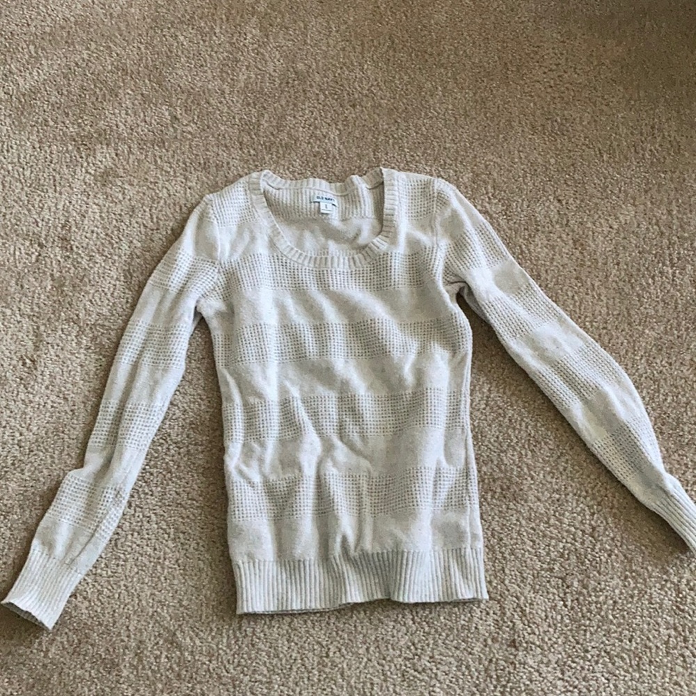 Old navy long sleeve sweater